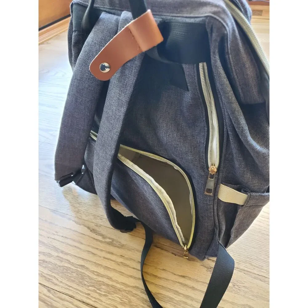 Land Diaper Backpack Many Functional Pockets 3 Insulated Bottle Holders GUC